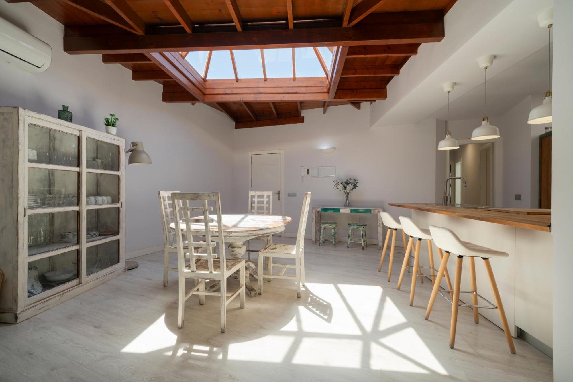 Вилла Lanzahost Casa Sunny Seafront Коста-Тегисе Экстерьер фото